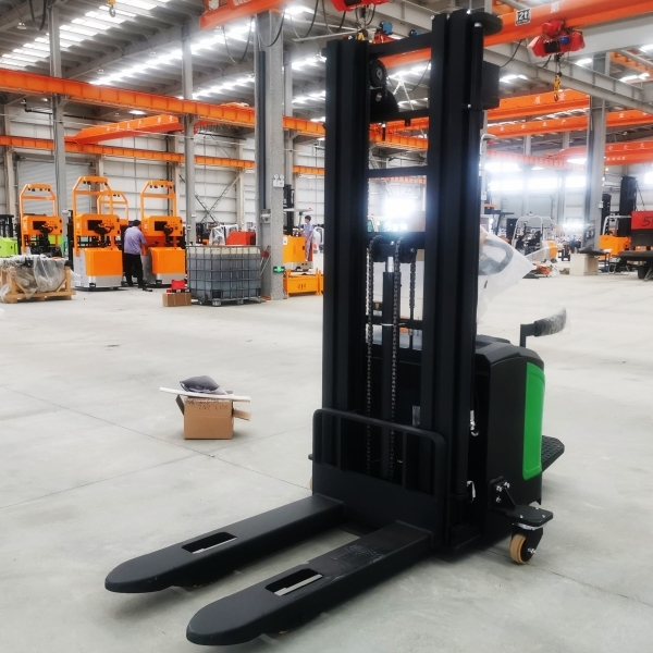 Safety Top Features Of Electrical Pallet Forklifts
