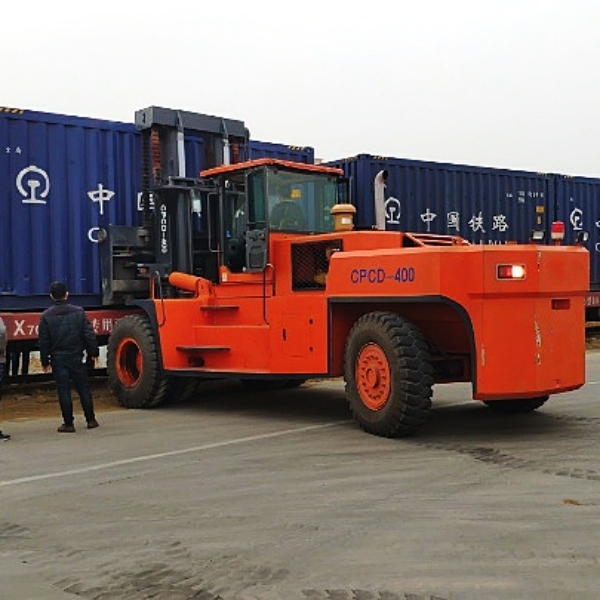 Utilizing a Shipping Container Forklift
