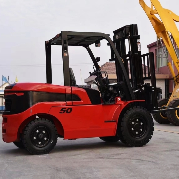 How to Use an All-Terrain Forklift