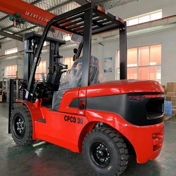 Service and Quality of Forklifts