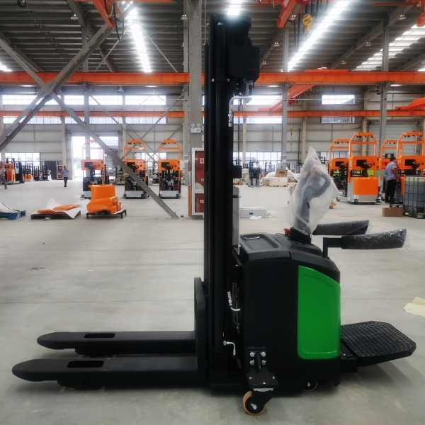Protection Features of Electrical Warehouse Forklifts
